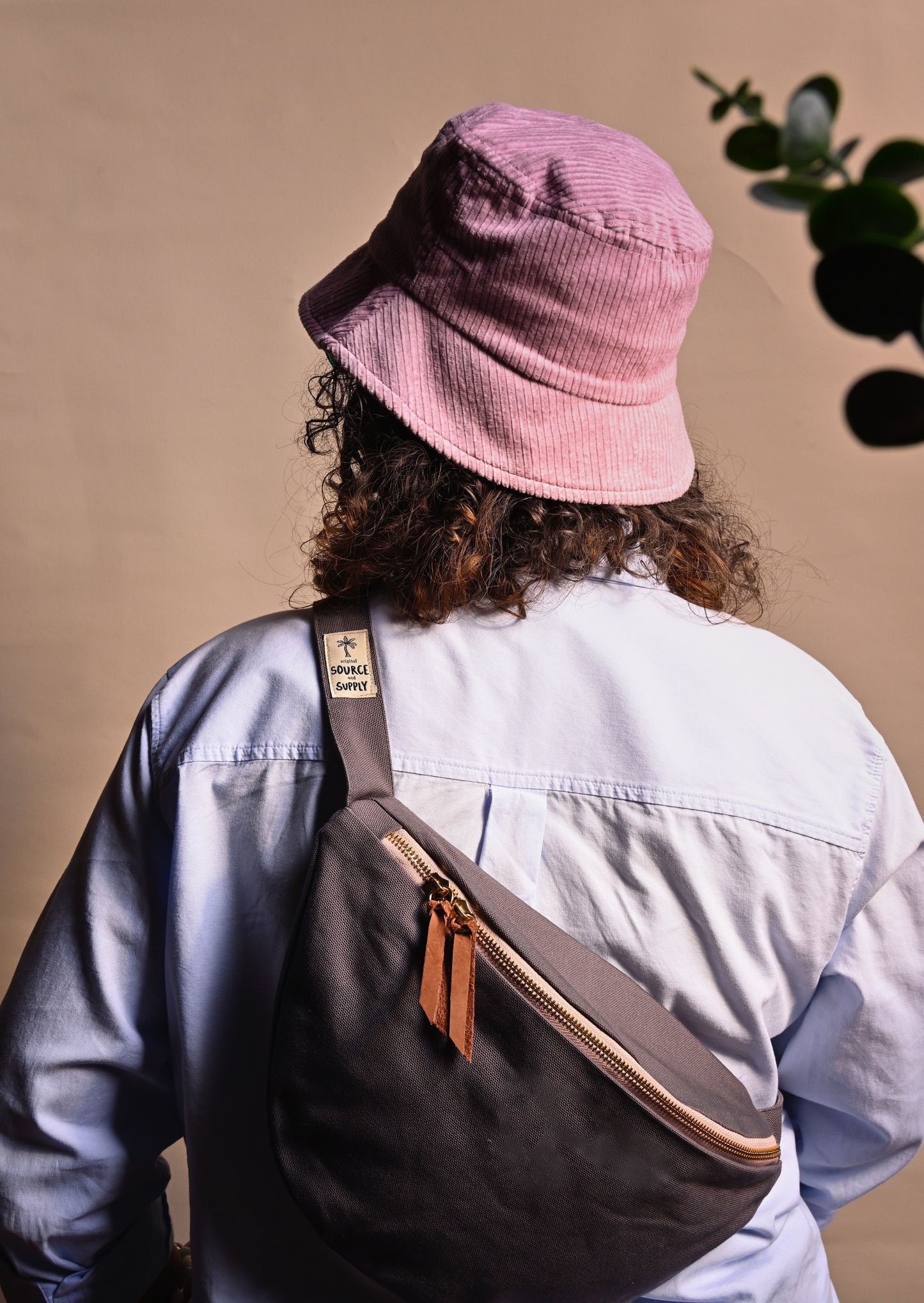 Canvas XL Hangbag